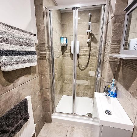 Newly Refurbished Flat In Central Cheltenham With Parking Luaran gambar