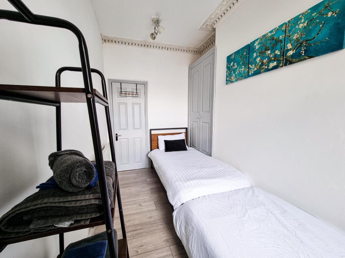 Newly Refurbished Flat In Central Cheltenham With Parking Luaran gambar